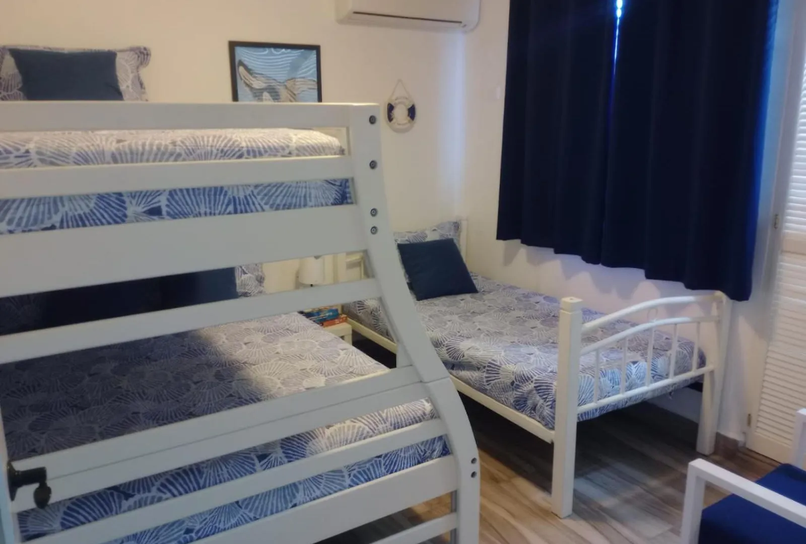 Apartamento Playa Juan Dolio, Rd-Acceso Privado A La Playa Justo Al Frente En 1Ra Linea, Areas Sociales, Bbq, Piscina, Gazebos-Parqueo-Wifi-Netflix-Al Lado De Minimarket, Restaurantes, Bares, Tiendas, Clubes De Playa, Campos De Golf, Bancos Comerciales Y Mas Guayacanes