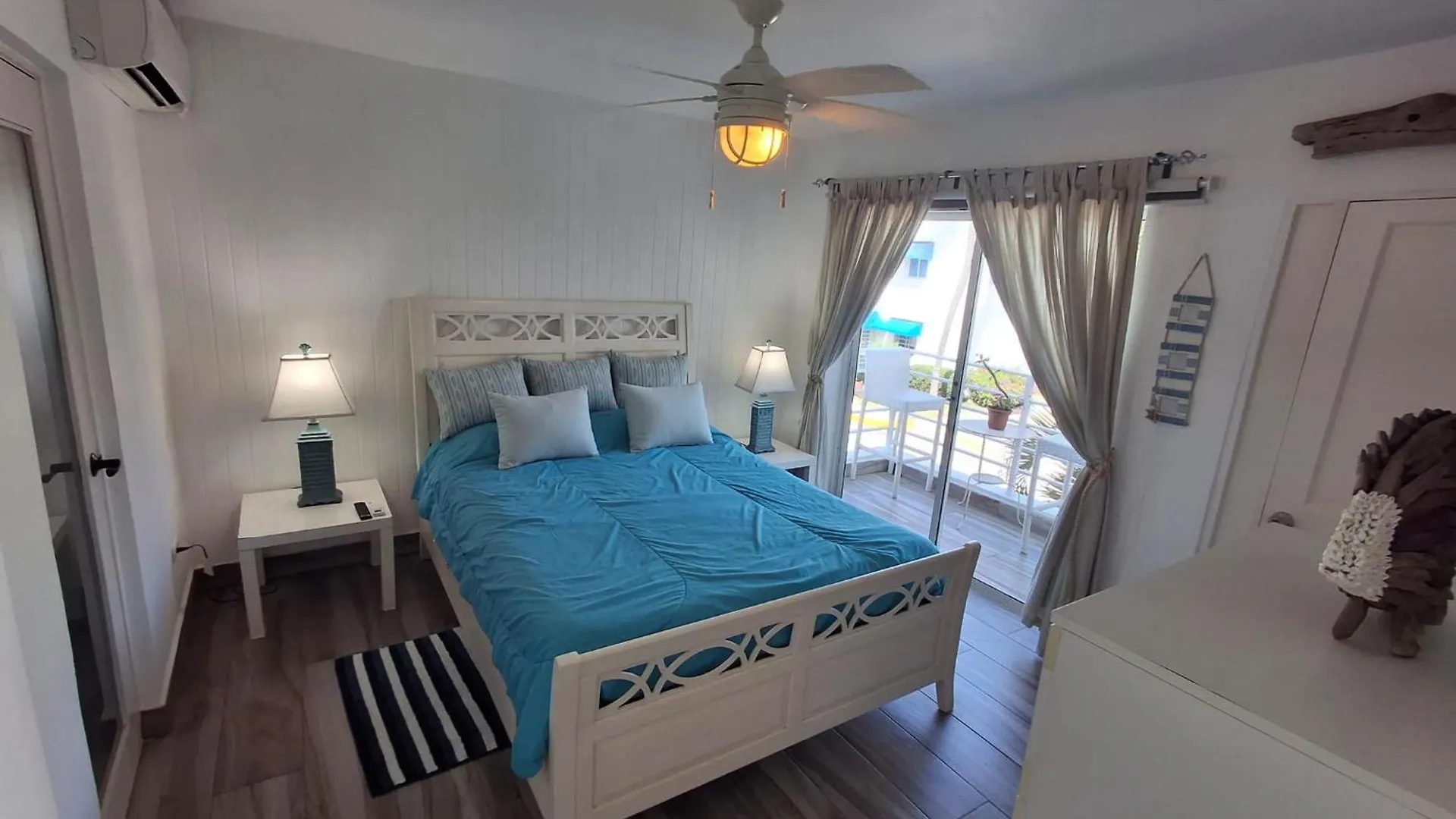 Playa Juan Dolio, Rd-Acceso Privado A La Playa Justo Al Frente En 1Ra Linea, Areas Sociales, Bbq, Piscina, Gazebos-Parqueo-Wifi-Netflix-Al Lado De Minimarket, Restaurantes, Bares, Tiendas, Clubes De Playa, Campos De Golf, Bancos Comerciales Y Mas Guayacanes Apartamento