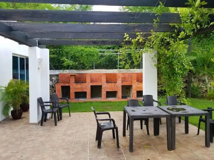 Playa Juan Dolio, Rd-Acceso Privado A La Playa Justo Al Frente En 1Ra Linea, Areas Sociales, Bbq, Piscina, Gazebos-Parqueo-Wifi-Netflix-Al Lado De Minimarket, Restaurantes, Bares, Tiendas, Clubes De Playa, Campos De Golf, Bancos Comerciales Y Mas 구아야카네스 0*,  도미니카 공화국