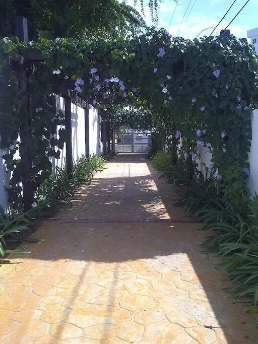 아파트 Playa Juan Dolio, Rd-Acceso Privado A La Playa Justo Al Frente En 1Ra Linea, Areas Sociales, Bbq, Piscina, Gazebos-Parqueo-Wifi-Netflix-Al Lado De Minimarket, Restaurantes, Bares, Tiendas, Clubes De Playa, Campos De Golf, Bancos Comerciales Y Mas 구아야카네스