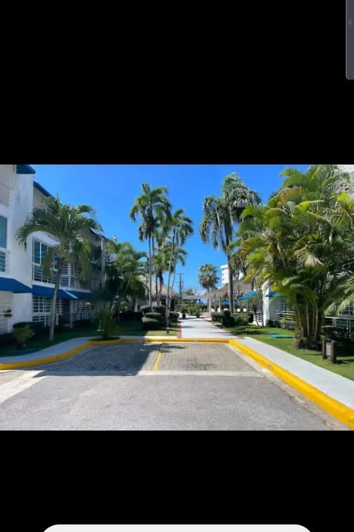 Playa Juan Dolio, Rd-Acceso Privado A La Playa Justo Al Frente En 1Ra Linea, Areas Sociales, Bbq, Piscina, Gazebos-Parqueo-Wifi-Netflix-Al Lado De Minimarket, Restaurantes, Bares, Tiendas, Clubes De Playa, Campos De Golf, Bancos Comerciales Y Mas 구아야카네스 아파트