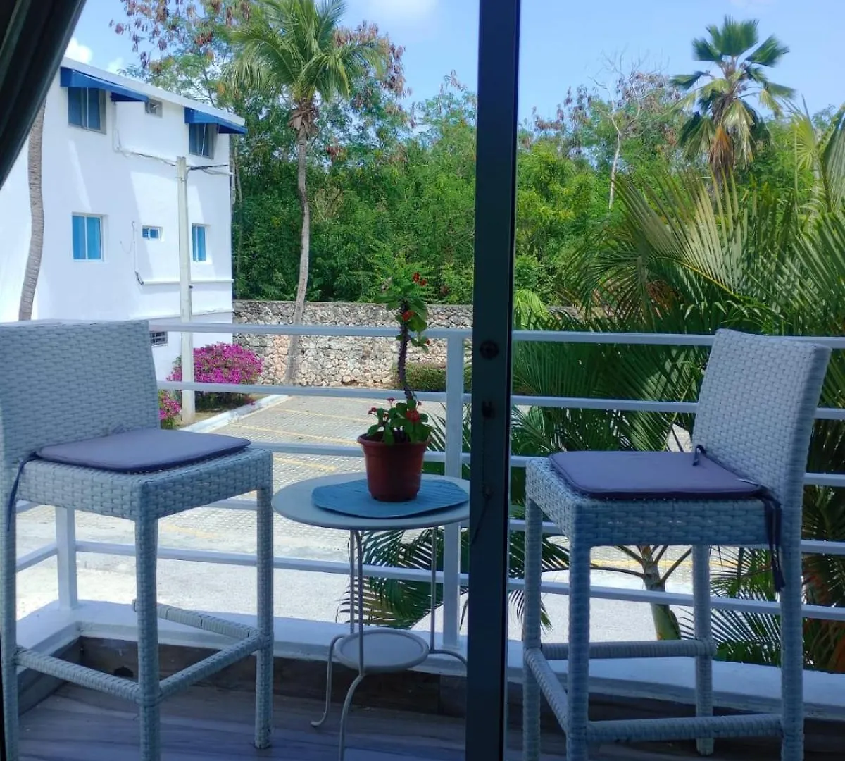아파트 Playa Juan Dolio, Rd-Acceso Privado A La Playa Justo Al Frente En 1Ra Linea, Areas Sociales, Bbq, Piscina, Gazebos-Parqueo-Wifi-Netflix-Al Lado De Minimarket, Restaurantes, Bares, Tiendas, Clubes De Playa, Campos De Golf, Bancos Comerciales Y Mas 구아야카네스 도미니카 공화국