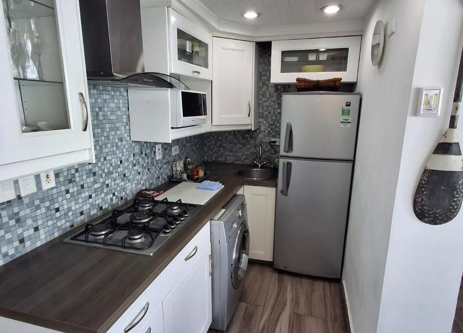 Playa Juan Dolio, Rd-Acceso Privado A La Playa Justo Al Frente En 1Ra Linea, Areas Sociales, Bbq, Piscina, Gazebos-Parqueo-Wifi-Netflix-Al Lado De Minimarket, Restaurantes, Bares, Tiendas, Clubes De Playa, Campos De Golf, Bancos Comerciales Y Mas 구아야카네스 아파트
